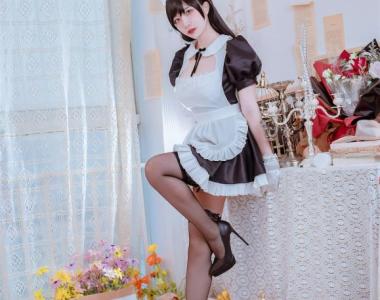 二佐Nisa 碧蓝爱宕女仆 壁纸