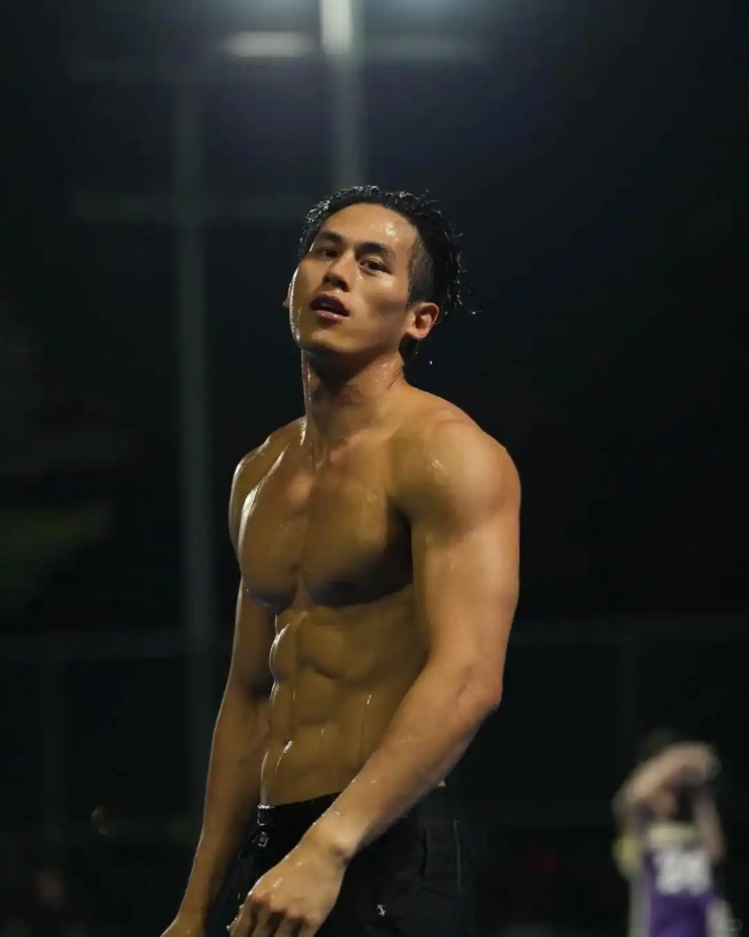 肌肉猛男